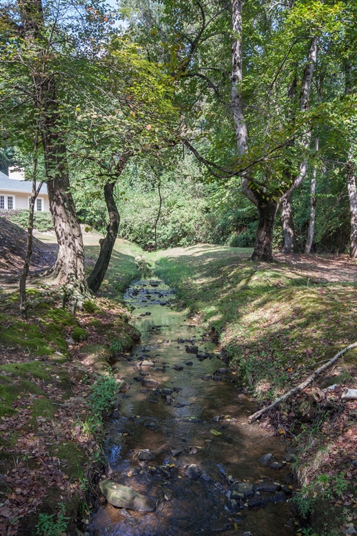 Photos and Video of Brookstone in College Park, GA